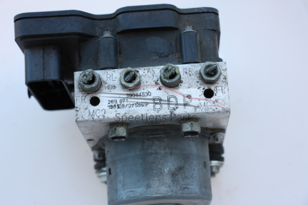 Corsa E ABS pomp BDP 95518041- 95522565 - 95518042 - 39084530