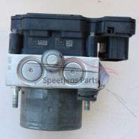 Corsa E ABS pomp AZ3 95518041 - 95522565 - 95518042