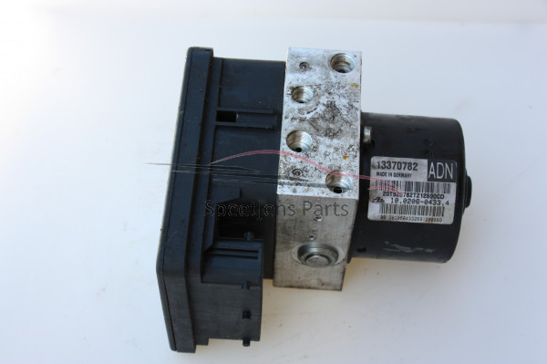Astra J ABS pomp ADN- 13370782- 13384014