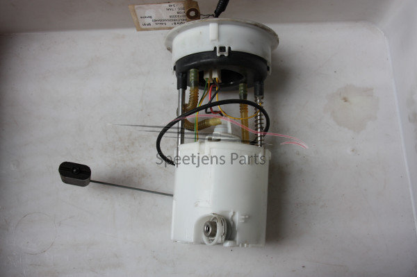 Agila B Brandstof pomp 1600-72KAO-000--93194168