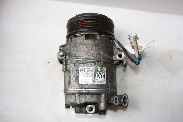 Meriva A airconditioning pump 13322145